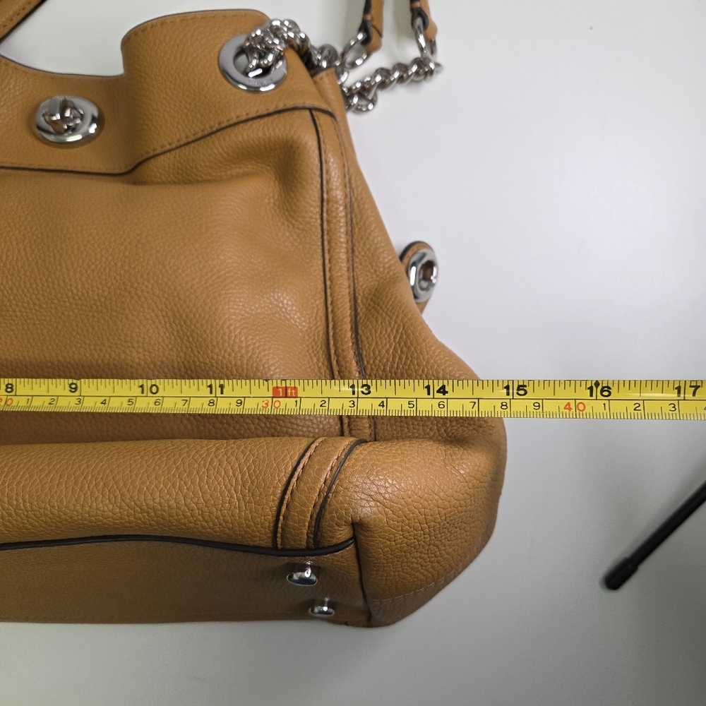 Coach 2017 Turnlock Edie Beige Camel Leather Shoulder Bag  Chain 36855 - Picture 15 of 16